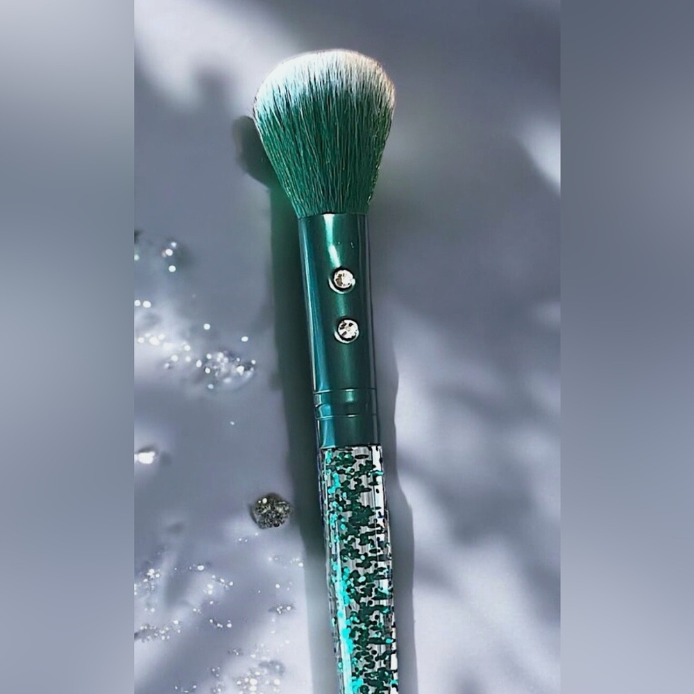 SLMISSGLAM P40 Emerald Green Glitter Rhinestone Round Brush